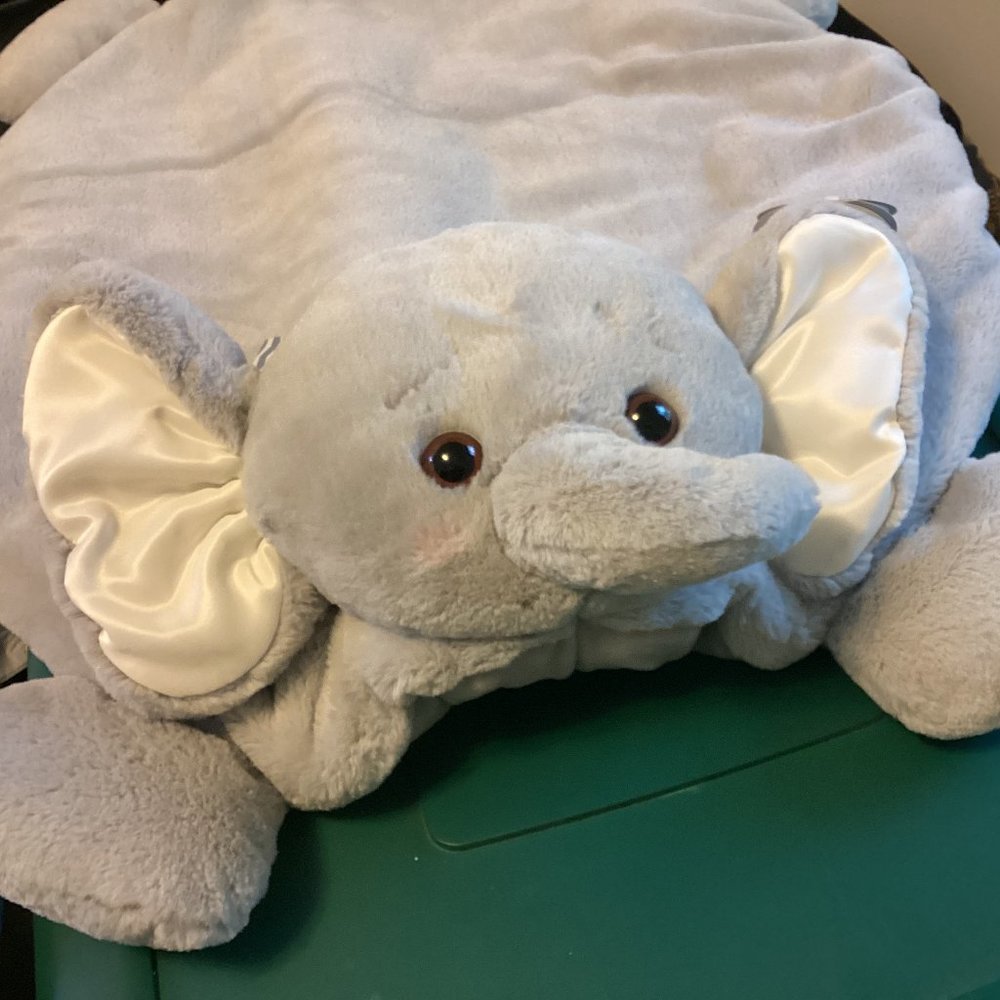 Bearington Baby Lil" Spout Elephant Belly Blanket